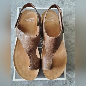 Dansko Reece Waxy Burnished Stone Sandals size 39